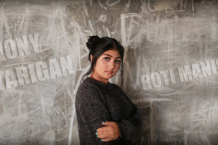 Roti Manis – Liony Tarigan Chord - Lirik Lagu Karo Roti Manis - Liony Tarigan